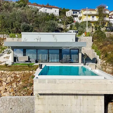 Sea Level With Beautiful View, Medveja * Laurana