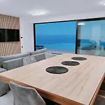 Villa Sea Level With Beautiful View, Medveja Lovran