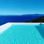 Sea Level With Beautiful View, Medveja